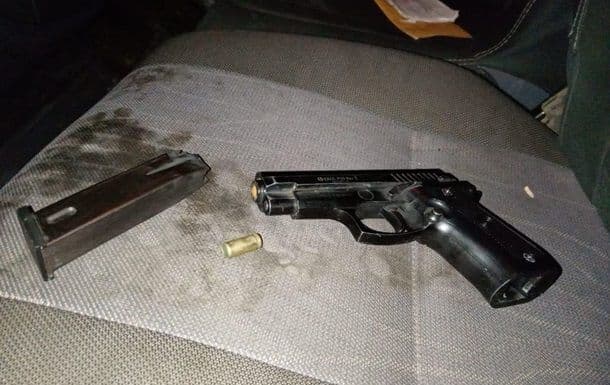 Влаштував стрілянину та поранив сестру: на Полтавщині судили добровольця