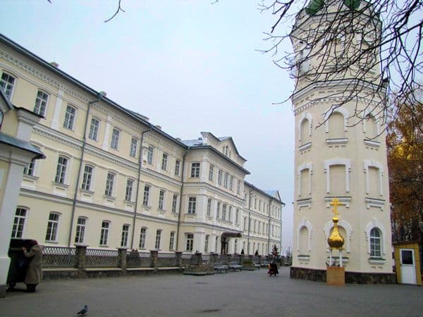 Полтавець, який влаштував стрілянину в готелі Почаївської лаври, отримав три роки умовно