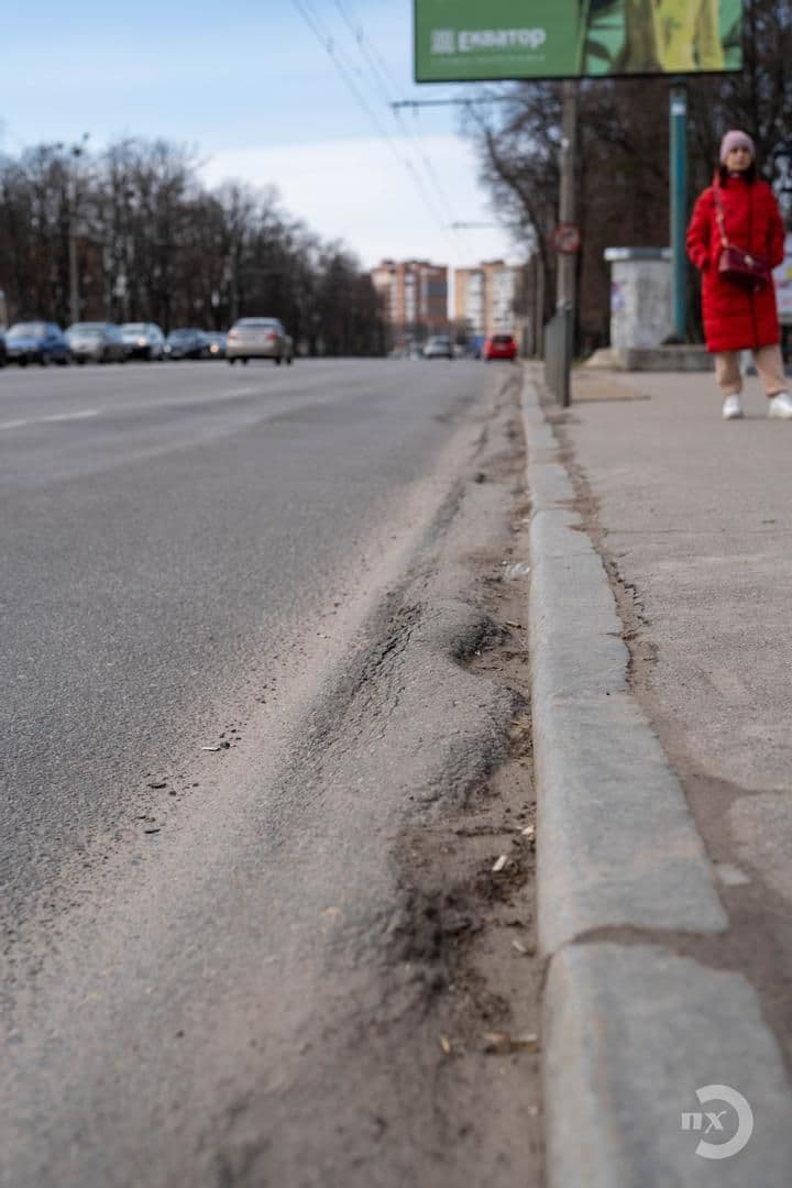У Полтаві планують відремонтувати тротуар по вулиці Соборності з кільцем за майже чотири мільйони гривень