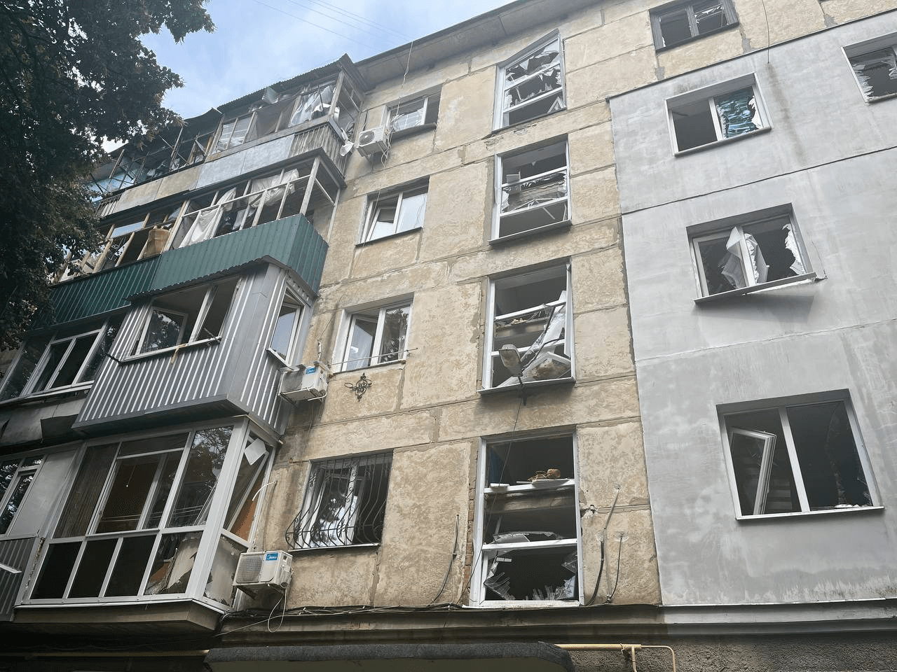Стало відомо скільки будівель у Полтаві пошкодила російська ракета (оновлено)