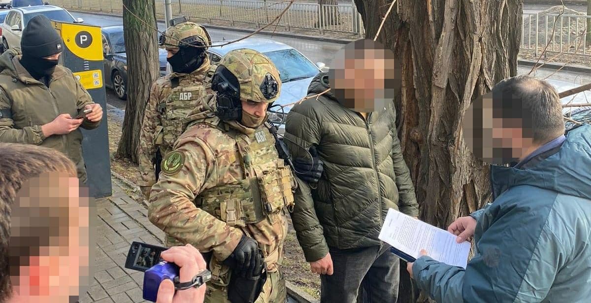 ДБР Полтави викрило офіцера, який привласнив 3,5 млн грн виплат для військових