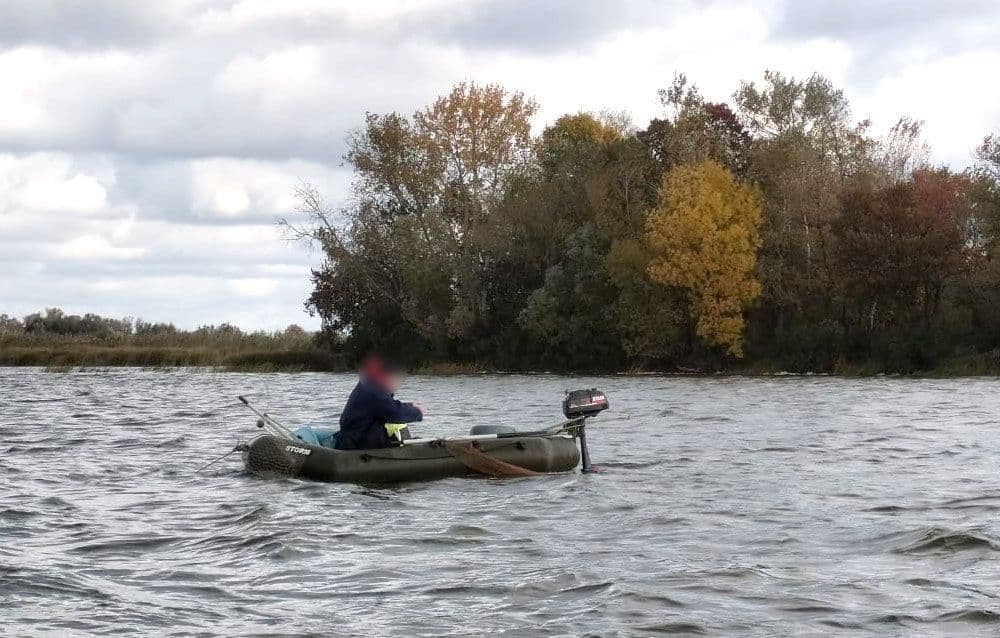 На Кам'янському водосховищі браконьєри незаконно виловлювали раків