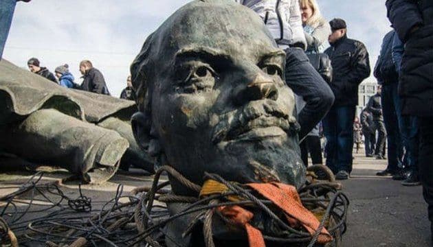 Декомунізація в дії: у Старих Санжарах і Шпортьках перейменували вулиці