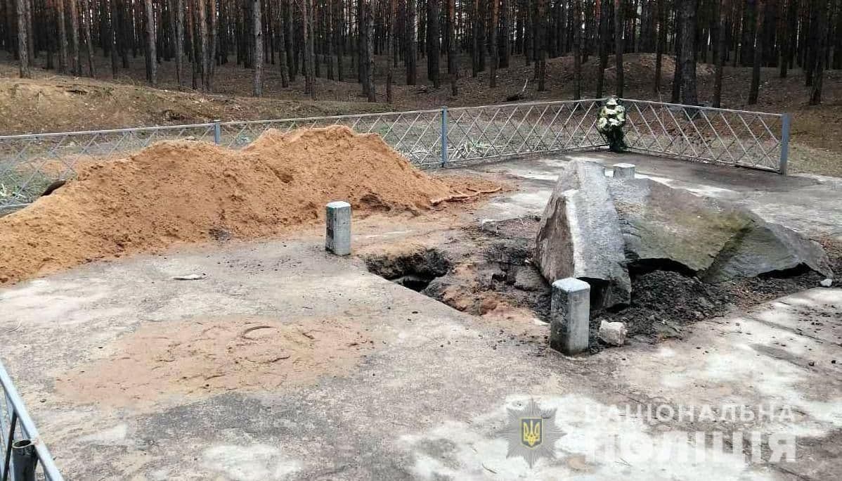 МЗС Болгарії відреагувало на вандалізм пам’ятника хану в Новосанжарській громаді
