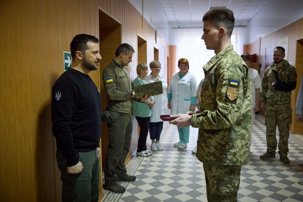 Президент вручив нагороду полтавському студенту «За військову службу Україні»