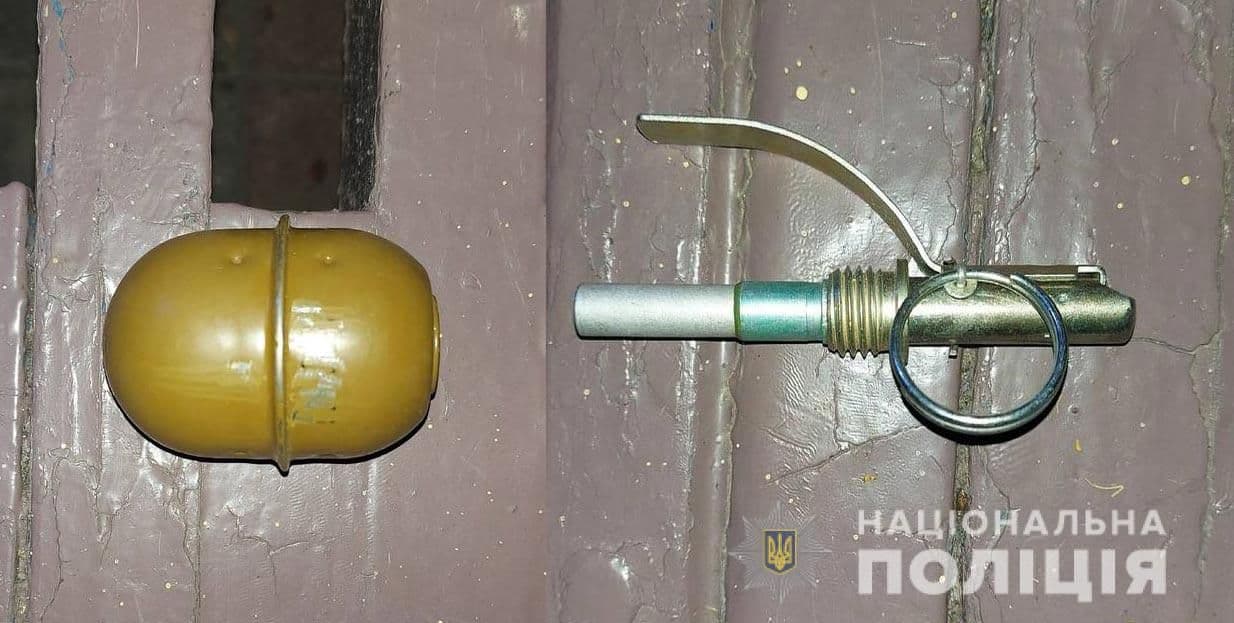 У комендантську годину з гранатою: в Козельщині затримали порушника