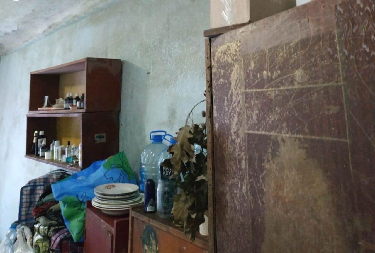 Відсутність ремонту та пліснява у кімнатах: на Полтавщині виявили порушення у місцях проживання переселенців