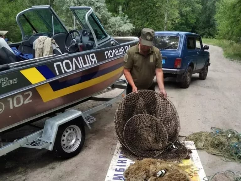 У заказнику на Полтавщині виявили 16 заборонених сіток для риболовлі