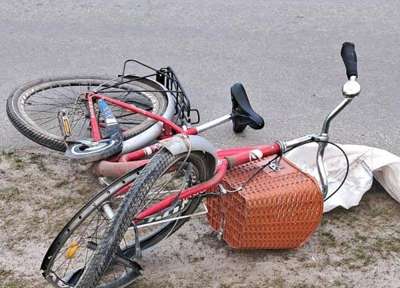 На Полтавщині водій авто збив велосипедистку: жінка померла у лікарні