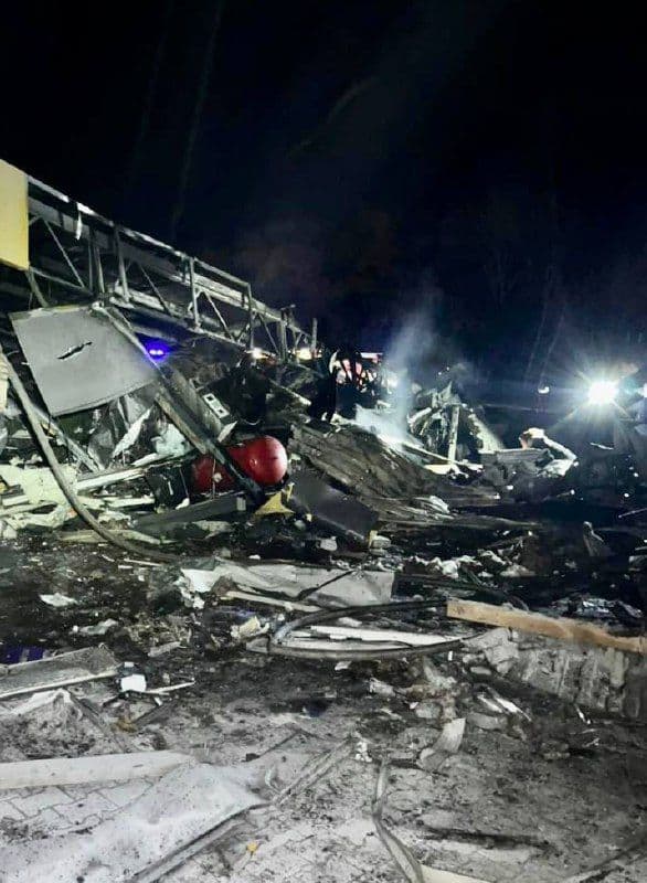 Під час обстрілу Дніпра загинула вагітна жінка