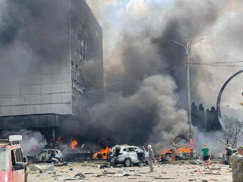Росіяни обстріляли Вінницю ракетами — є загиблі: оновлюється