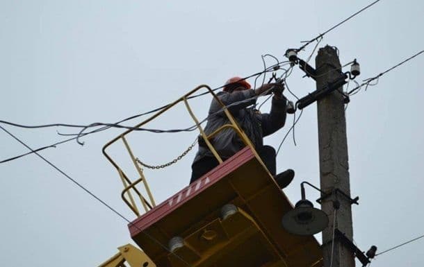 На Полтавщині відновили електропостачання в населених пунктах, які вчора були знеструмлені