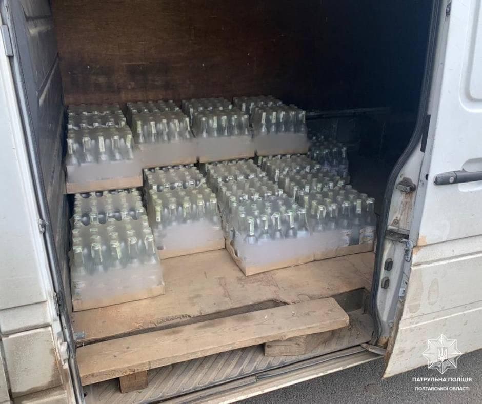 На Полтавщині зупинили чоловіка, який перевозив алкоголь без документів