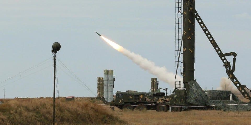 Сім‘я наркодилерів, Полтавщина під захистом ракет і крадіжка гуманітарки — головне за 25 жовтня