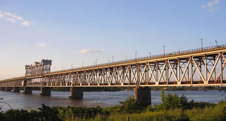 У Кременчуці завершили ремонт Крюківського мосту
