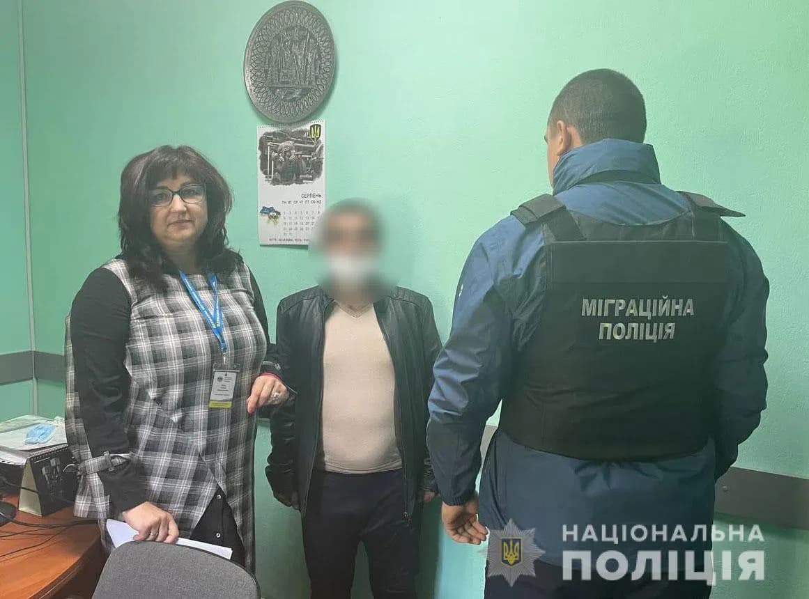 У Кременчуці затримали іноземця, який незаконно проживав в Україні