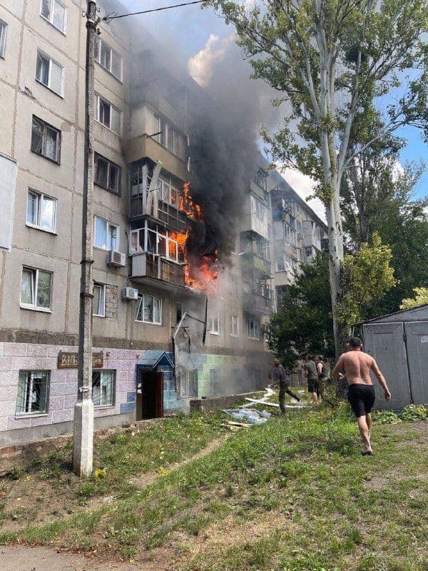 Окупанти нанесли удар по центральній частині Краматорська —  є жертви