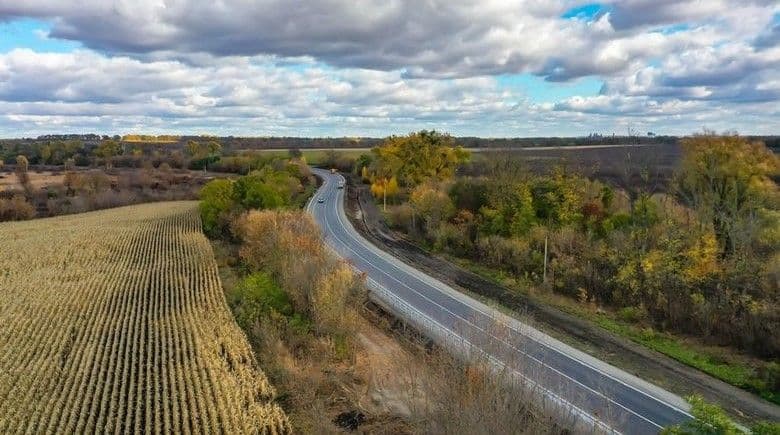 На дорогах Полтавщини встановлять нові дорожні знаки