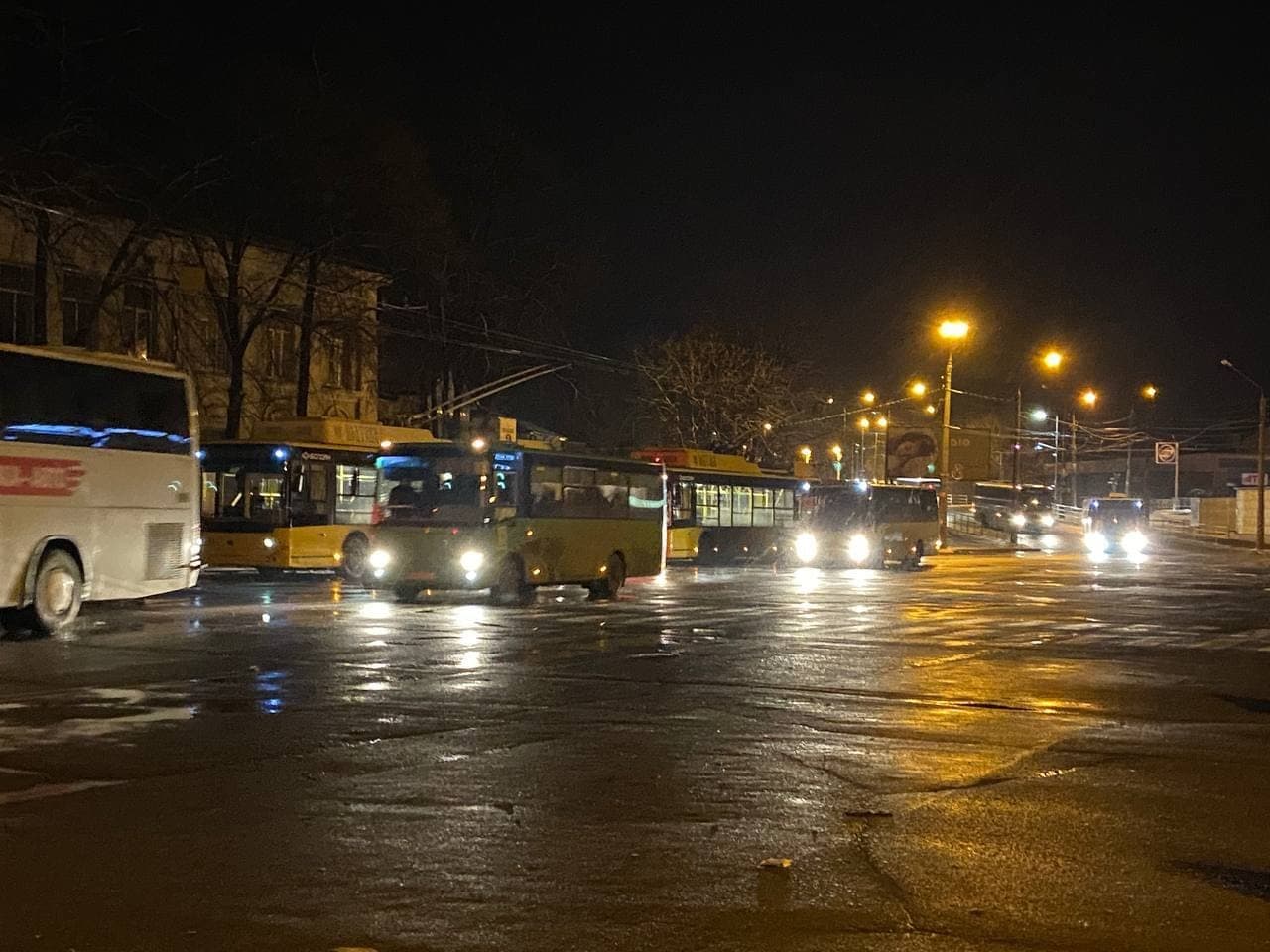 Евакуацію з Сум до Полтави продовжили ще на день — на черзі вагітні жінки та діти