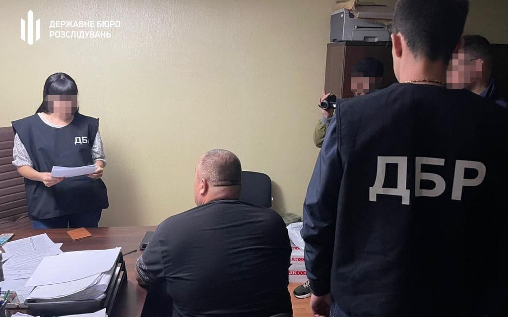 ДБР Полтави викрило експравоохоронця, який працював на окупантів