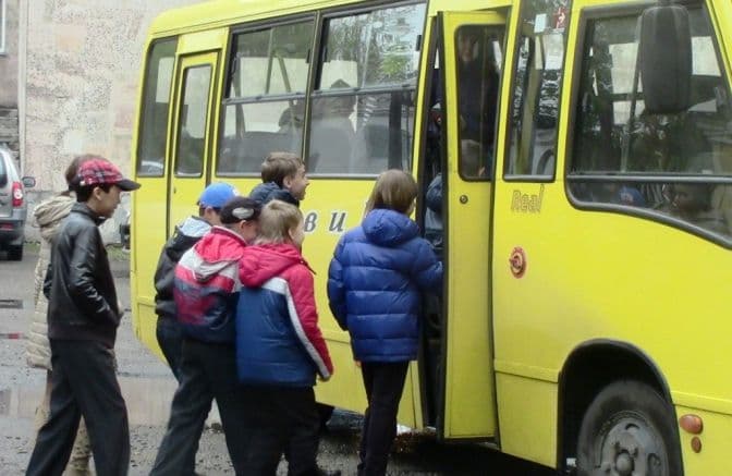 Школярів Кременчука змусять платити за проїзд