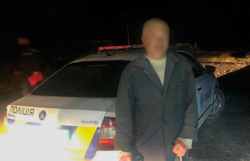 На Полтавщині поліціянти понад дві години шукали у лісі 70-річного грибника