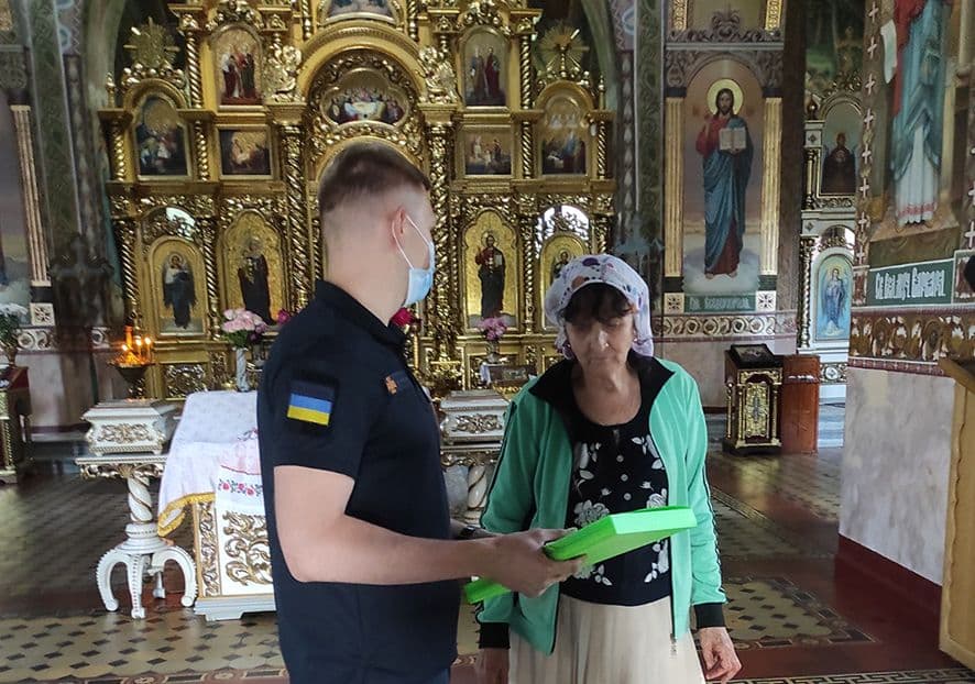 Миргородські рятувальники провели профілактичні інструктажі з представниками духовенства