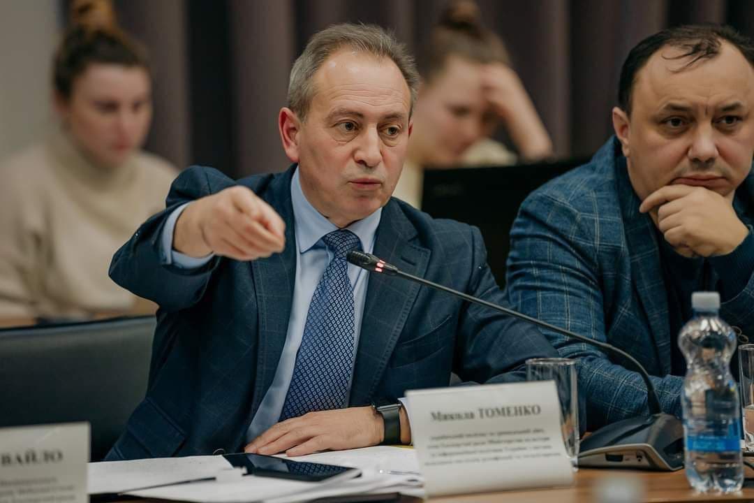 Полтаві «дали місяць» на розв'язання проблеми з імперськими пам'ятниками