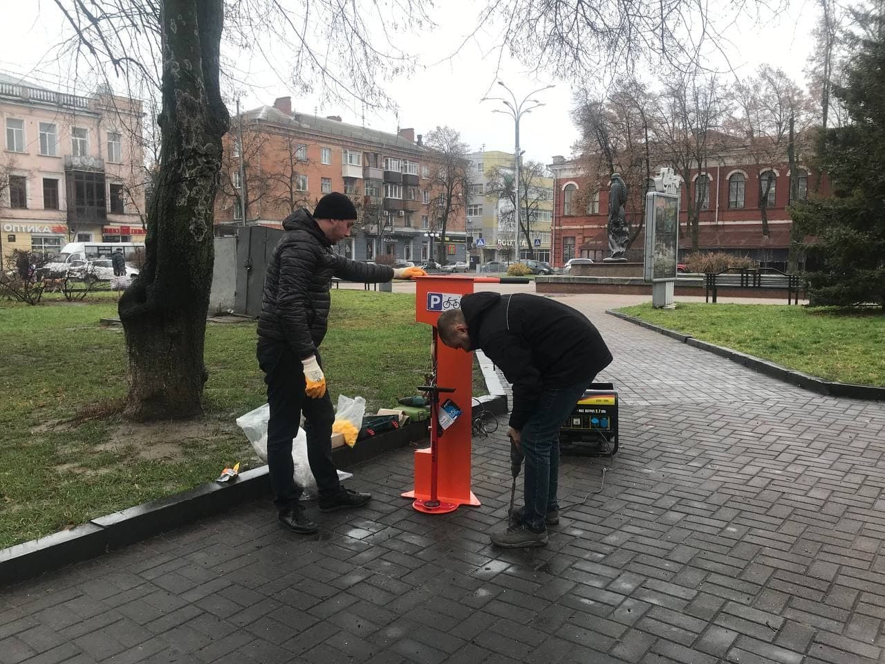 У Полтаві встановлюють нові вело-СТО