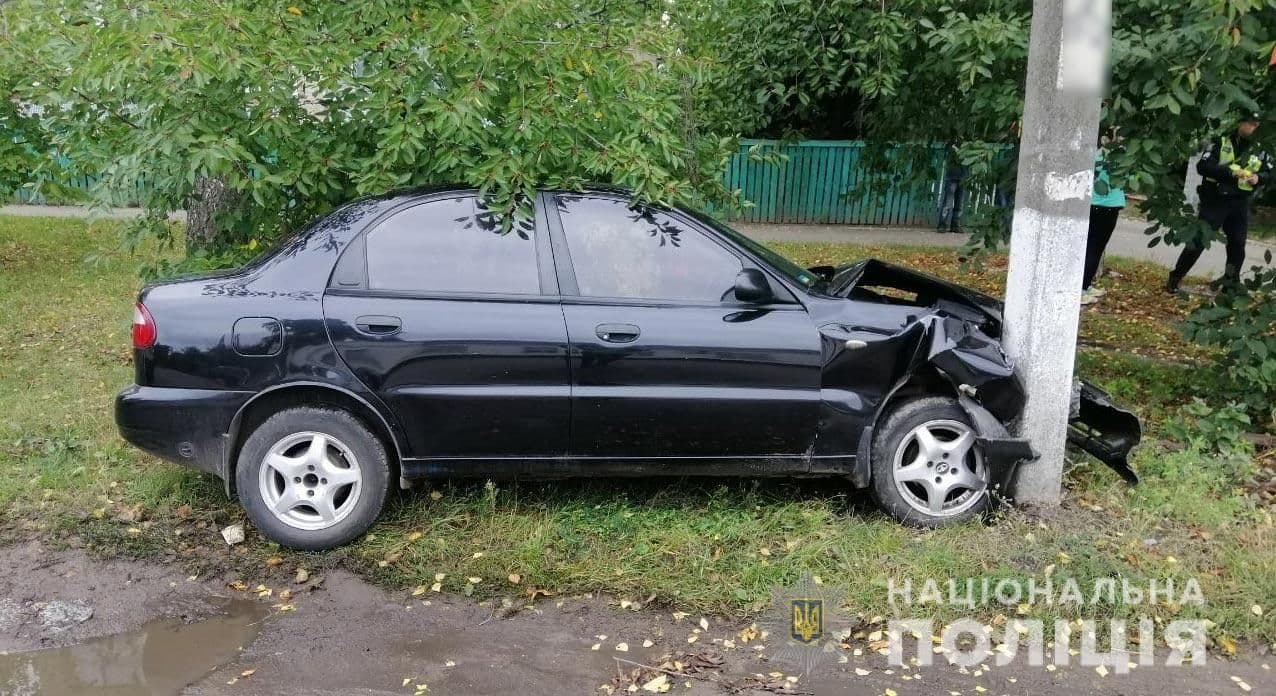 Трагедія в Лубнах: водій Lanos загинув на місці