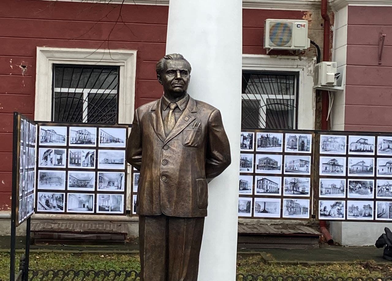 У Полтаві відкрили пам'ятник Леву Вайнгорту (фото)
