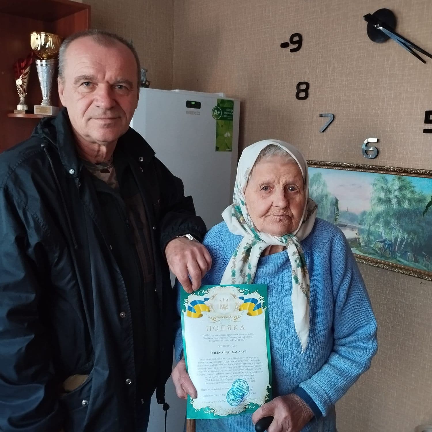 На Полтавщині 93-річна волонтерка готує їжу для ЗСУ