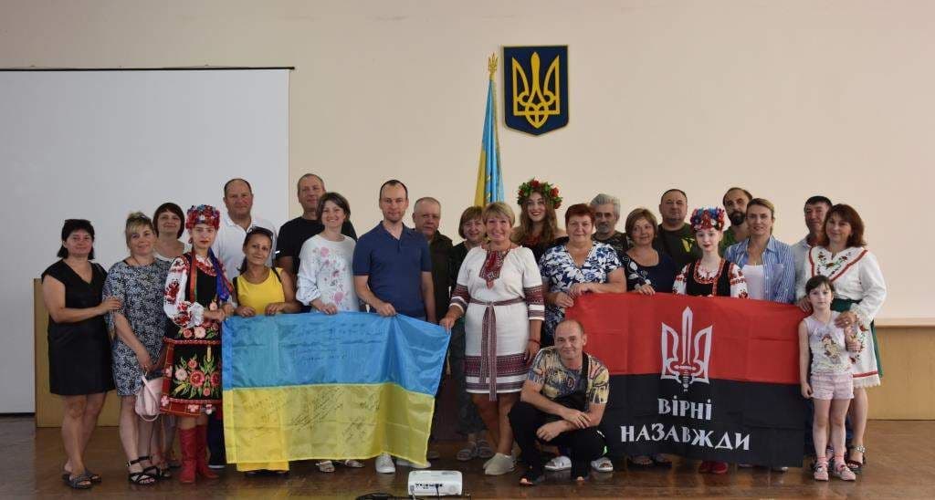 Пирятинські благодійники отримали звання «Волонтер України» (фото)