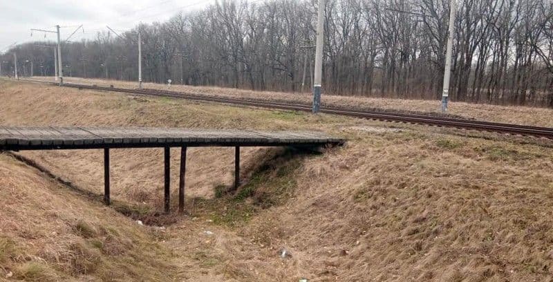 У Кременчуцькому районі біля залізничних колій знайшли тіло чоловіка