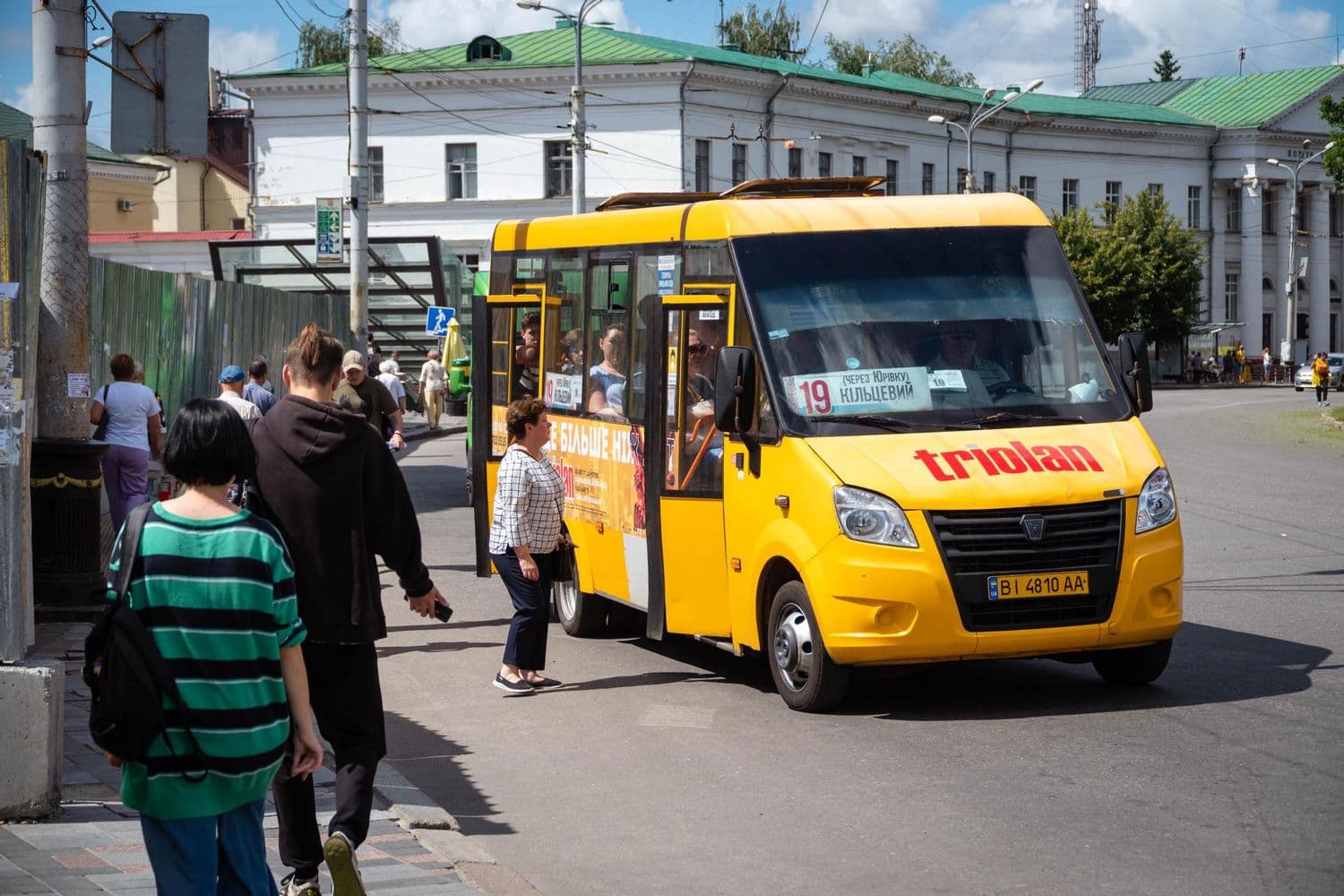 У Полтаві тимчасово додали кілька автобусних маршрутів