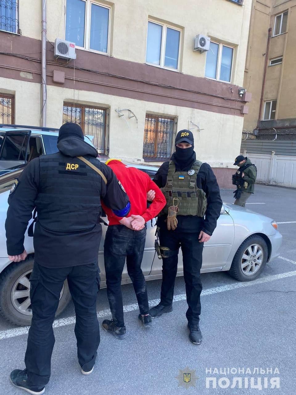 У Полтаві затримали чоловіка, який розстріляв людей в авто