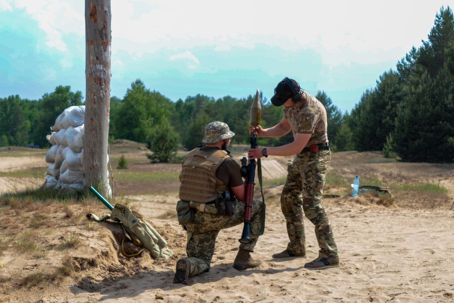 На Полтавщині військові пройшли тренування зі стрільб з гранатомета