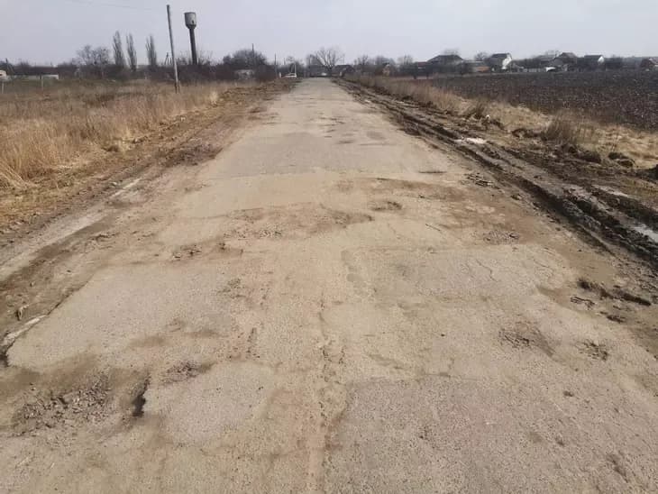 У Полтавській міськраді запропонували провести ямковий ремонт дороги до Біологічного