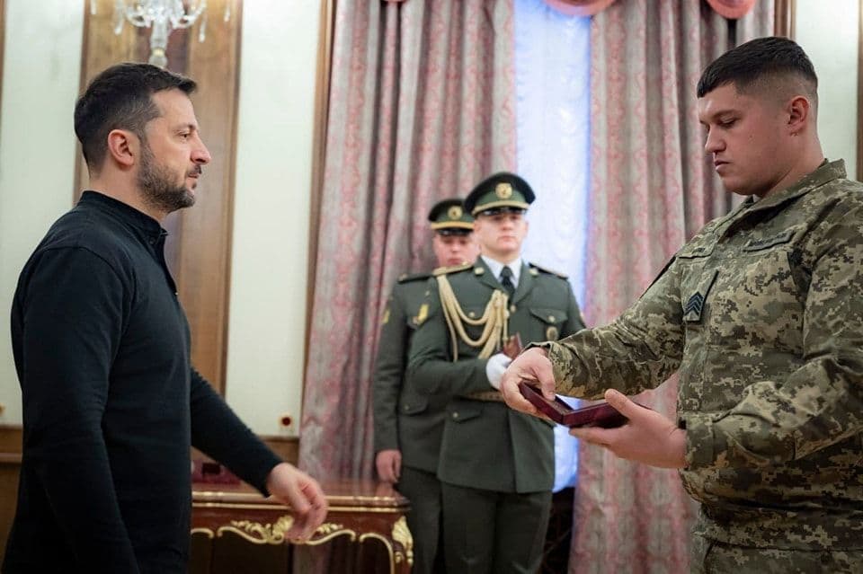 Президент відзначив орденом воїна з Полтавщини