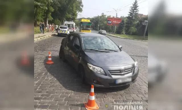 Жінка, яку місяць тому збили на кам'янці, померла в лікарні