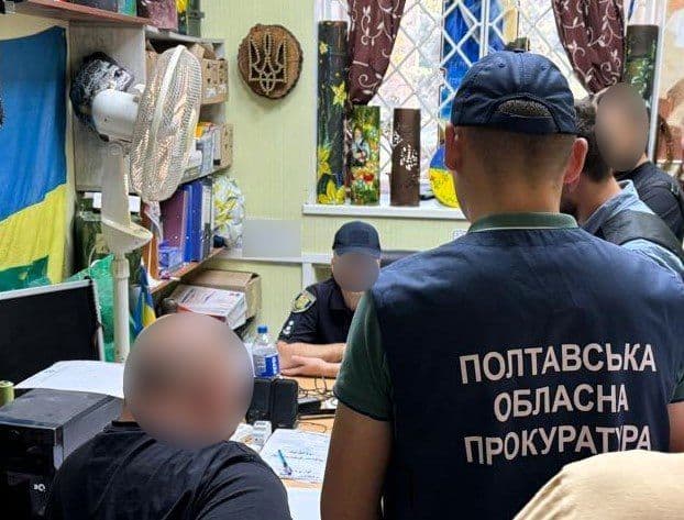 У Полтаві підозрюють благодійника, який продавав військові автомобілі