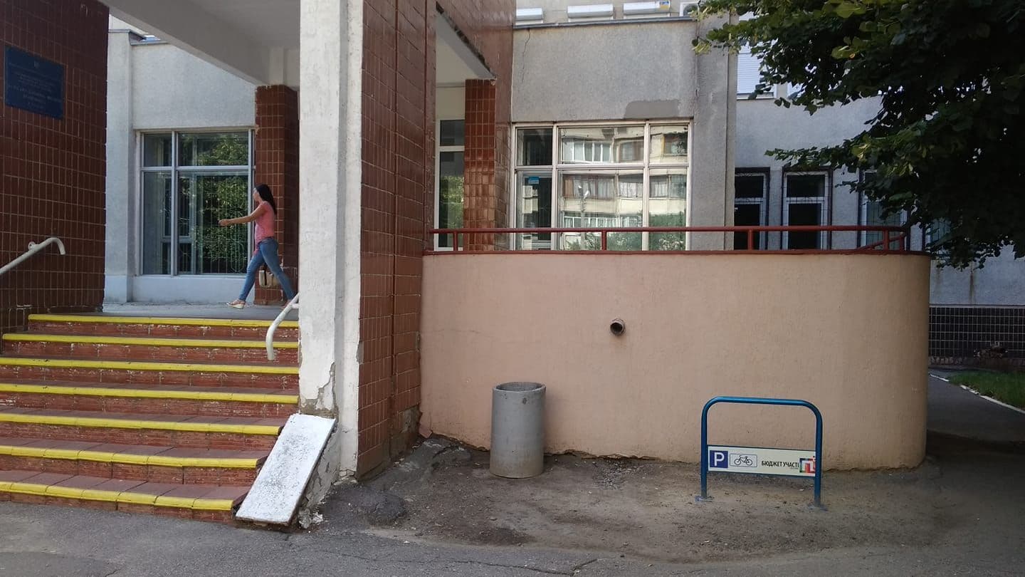 У полтавській лікарні планують відремонтувати ґанок за 700 тис. грн