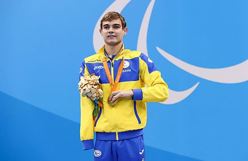 Паралімпійський чемпіон з Полтави хоче продати золоту медаль, аби допомогти ЗСУ