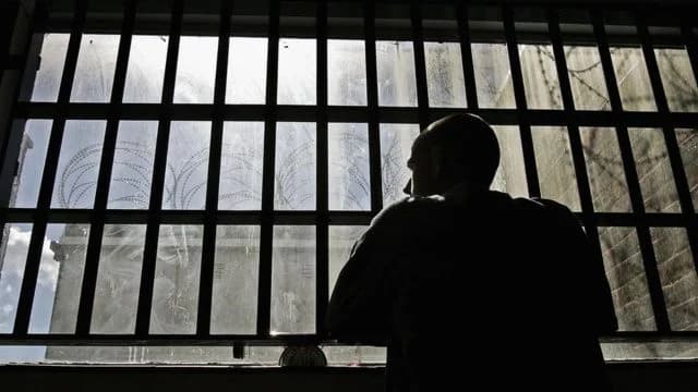 На Полтавщині ув'язнили на п'ять років чоловіка, який двічі втік з військової частини