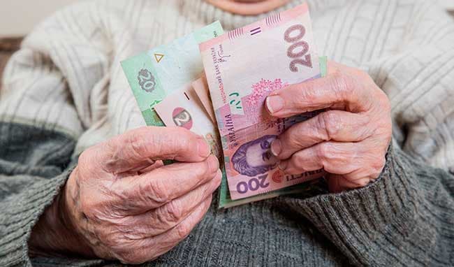 Які пенсії отримують жителі Полтавщини: статистика