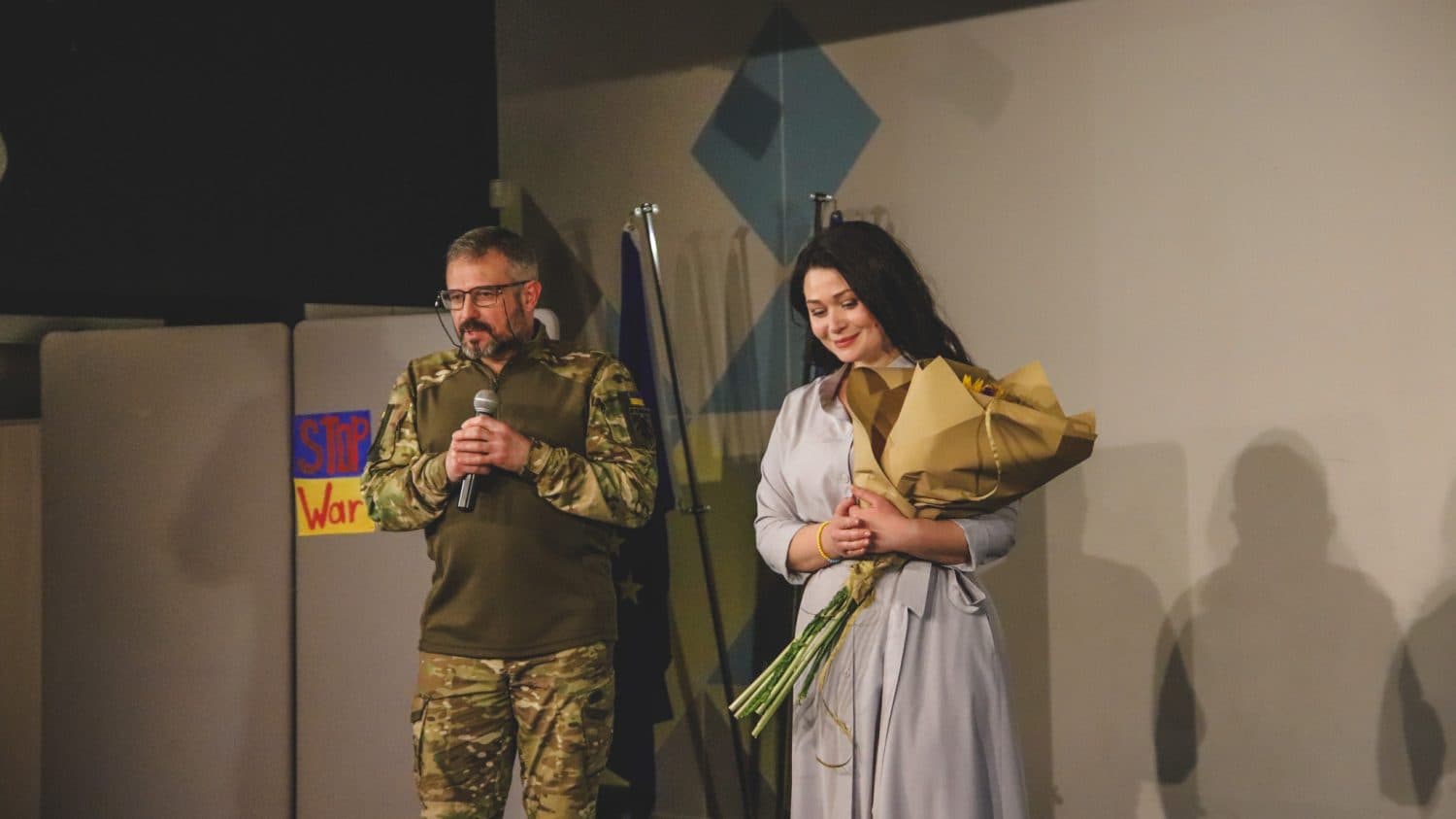 Полтавську моновиставу «OtvetkaUa» показали у семи європейських містах