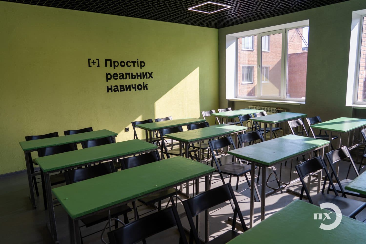 Вогнева підготовка, дрони, медицина: як у полтавському ліцеї оновлюють «Захист України»