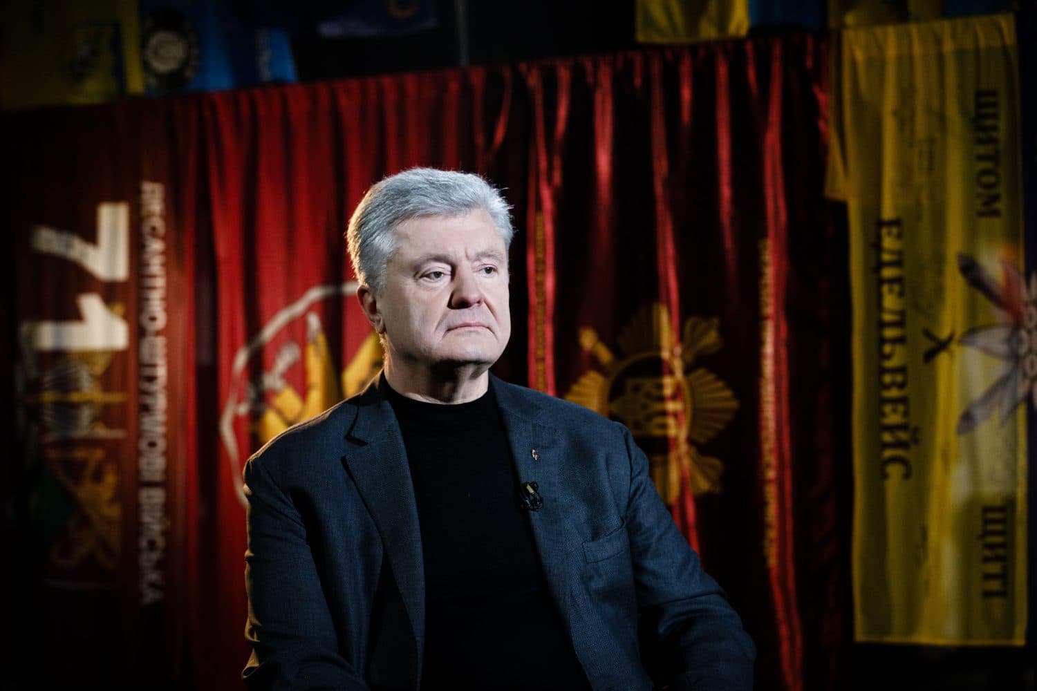 Запровадили санкції проти Порошенка: що відомо