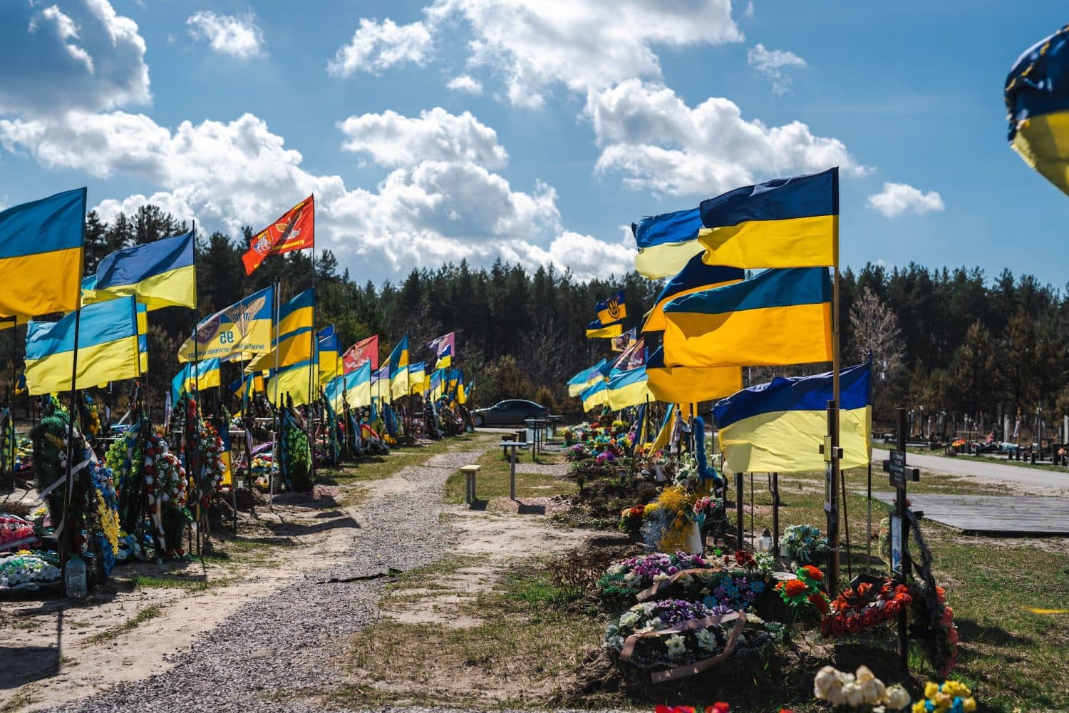 У Полтаві визначили суму витрат на поховання учасників бойових дій