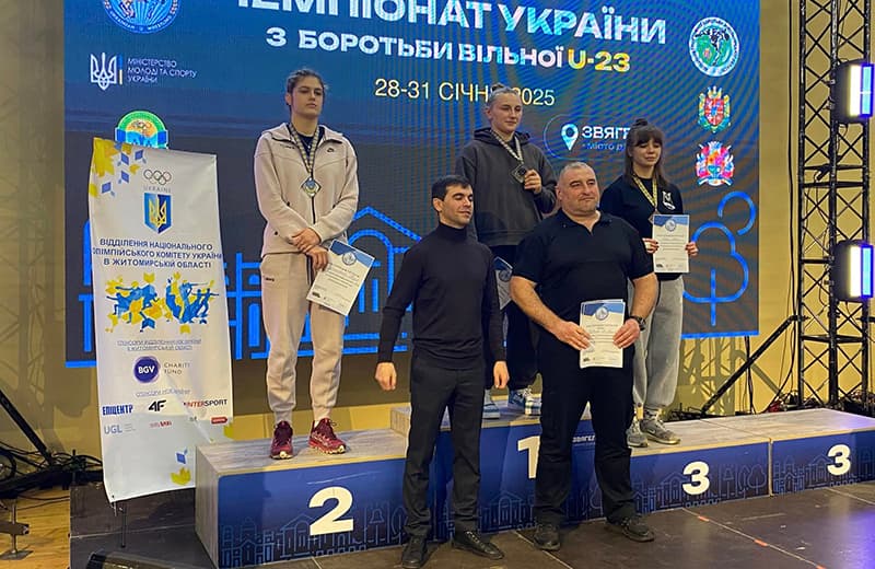 Спортсмени з Полтавщини здобули шість медалей на чемпіонаті з вільної боротьби